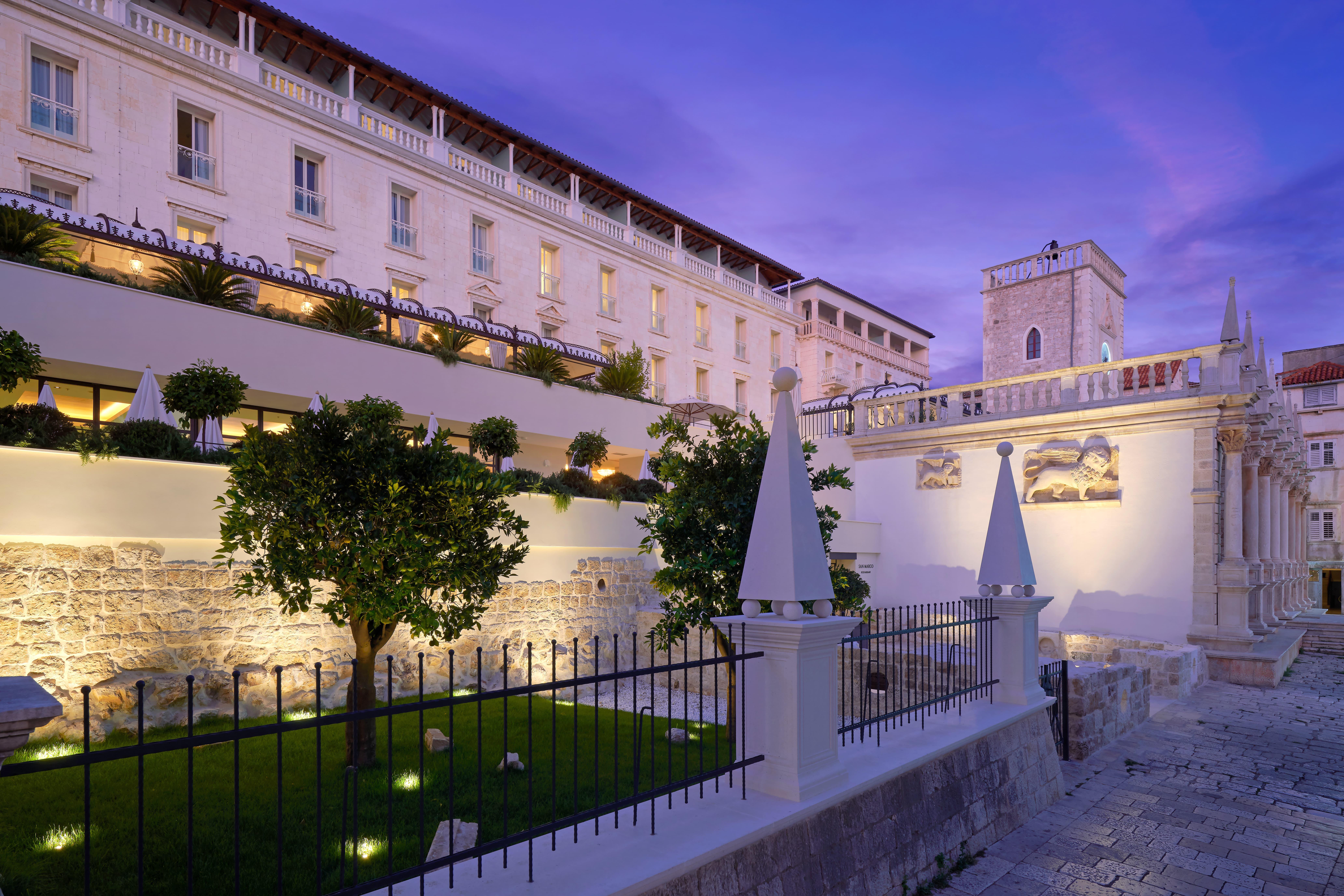 Palace Elisabeth, Hvar Heritage Hotel - The Leading Hotels Of The World Hvar Town Exterior foto